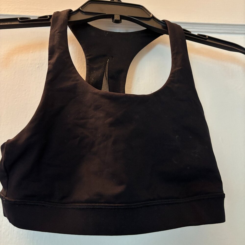 ✨ Lululemon Black Sports Bra – Size 4 – Worn Once – Mint Condition ✨